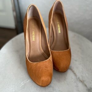 Pour La Victoire Tan Heels